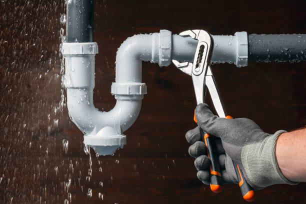 Professional Gas Line Repair technician working in Valley City, ND